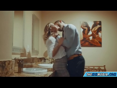❤️ Cum busty flava seducit in latrinae publicae Fucking at porn la.pornhills-com.ru
